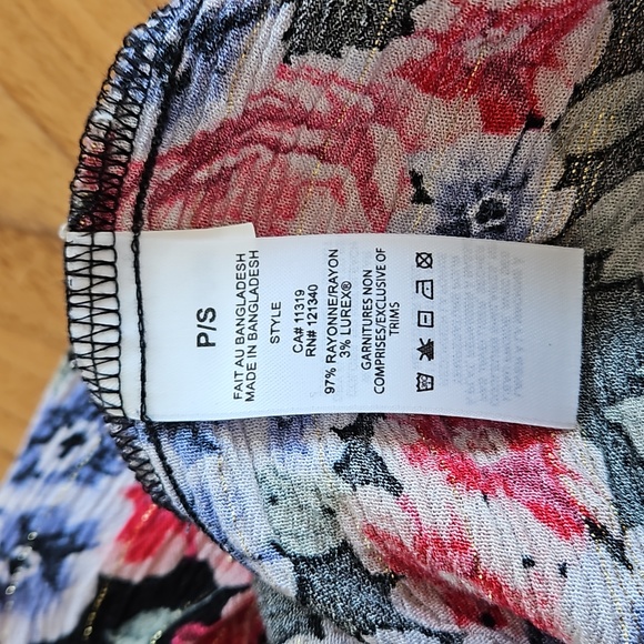 Dynamite Floral Off Shoulder Blouse, Size S - Picture 8 of 10